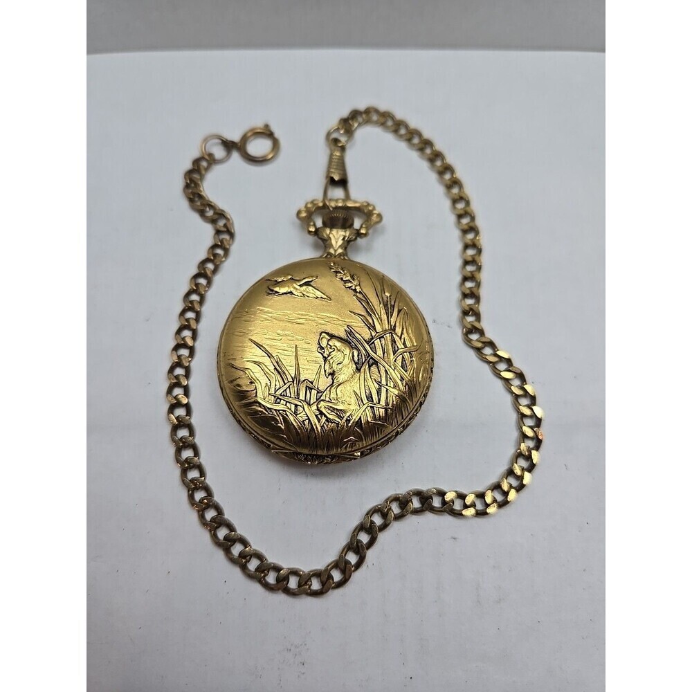 Vintage Majestron Duck Hunting Dog Gold Tone Quartz Pocket Watch New Battery